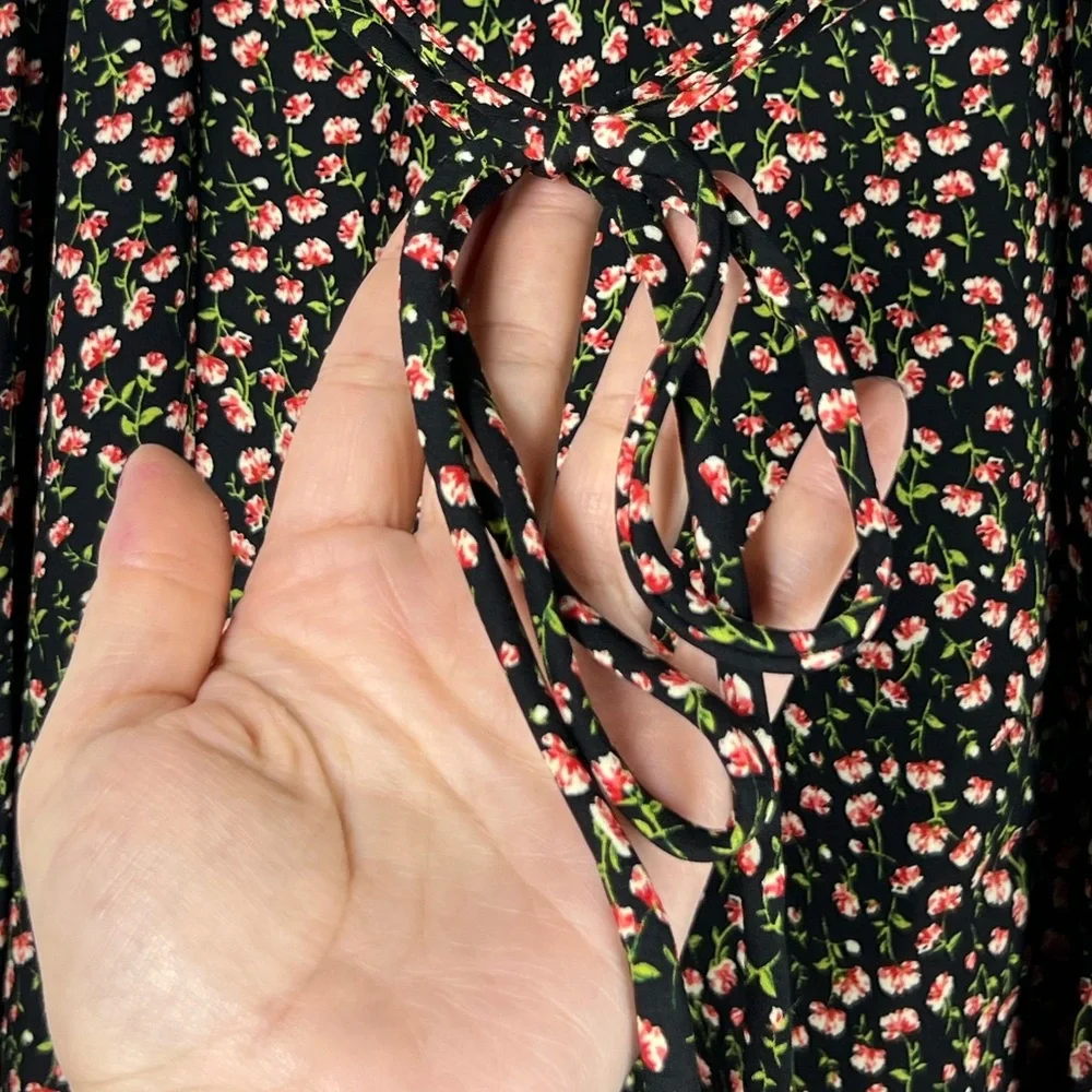 NWT Sienna Sky Floral Pattern Front Button Tie Back Women's Dress Size Medium - Picture 6 of 10